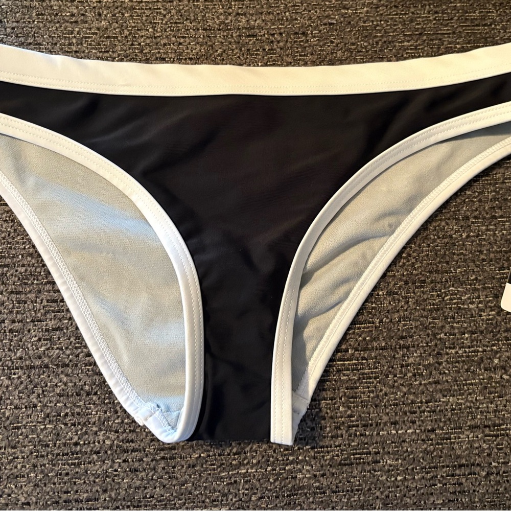 Speedo Black and White Bikini Bottom Sz XS